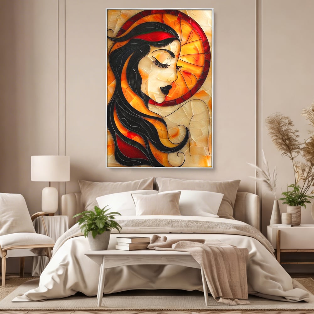 Tablou canvas cu tablou canvas cu profil de femeie stil vitraliu, in rama de aluminiu argintiu, pe perete intr-un dormitor